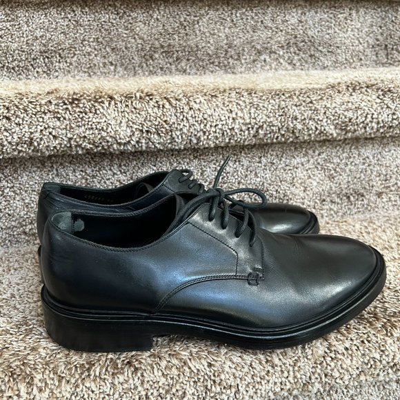 BALENCIAGA Men's Black Leather Derby Shoes. - Picture 2 of 16